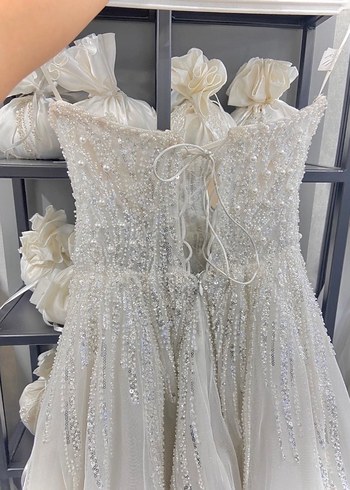 Straplez Parlak Taş İşlemeli Uzun Gelinlik - Görsel 2