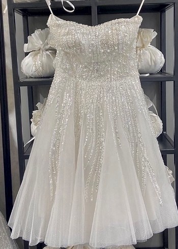 Straplez Parlak Taş İşlemeli Uzun Gelinlik - Görsel 3