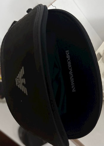 Emporio Armani Siyah erkek güneş gözlüğü - Görsel 2