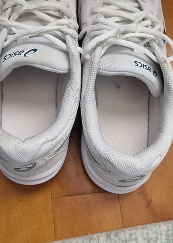 Beyaz Asics Bağcıklı ünisex voleybol ve kaymaz taban ayakkabısı - Görsel 5