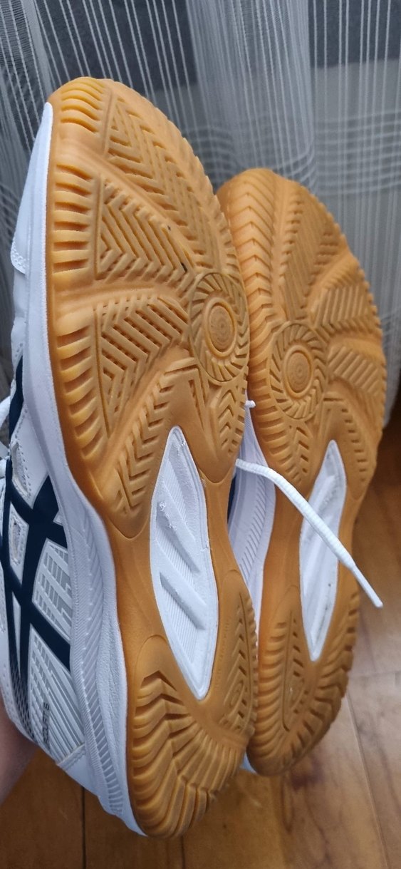 Beyaz Asics Bağcıklı ünisex voleybol ve kaymaz taban ayakkabısı - Görsel 3