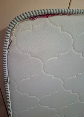 Gri Kenarlı Beyaz Bebek Yatağı işbir markalı - Görsel 4