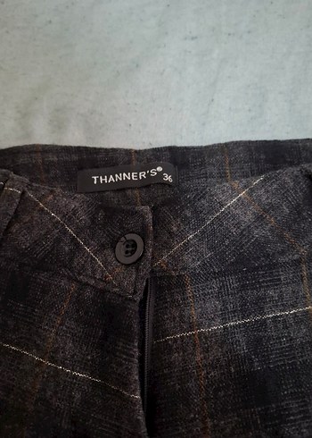 Kadın Gri Düğmeli Mini Yün Şort - Görsel 3