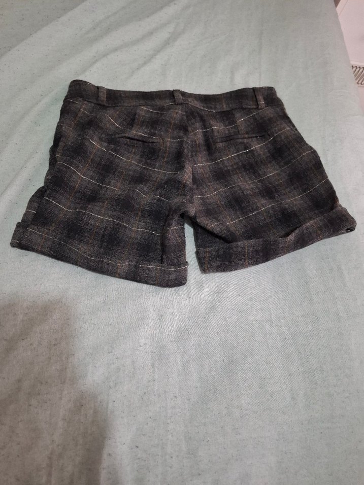 Kadın Gri Düğmeli Mini Yün Şort - Görsel 2