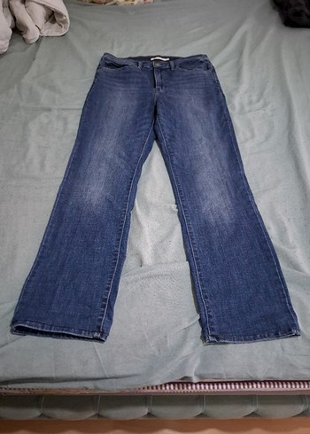 Levis 30