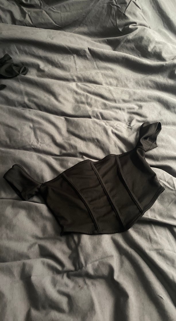 Siyah Gotik Kadın Straplez Büstiyer - Görsel 2