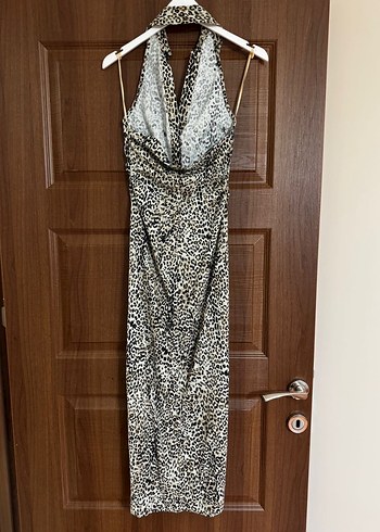 Yılan Desenli Uzun Drapeli Kadın Elbise - Görsel 2