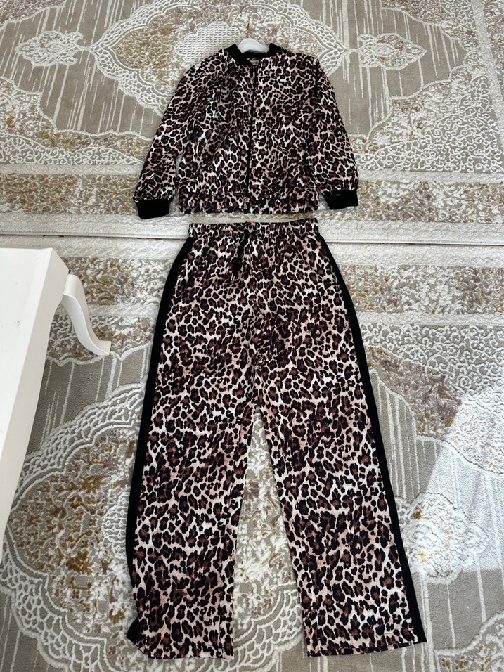 Kahverengi Leopar Desenli Kadın Eşofman Takımı - Görsel 2