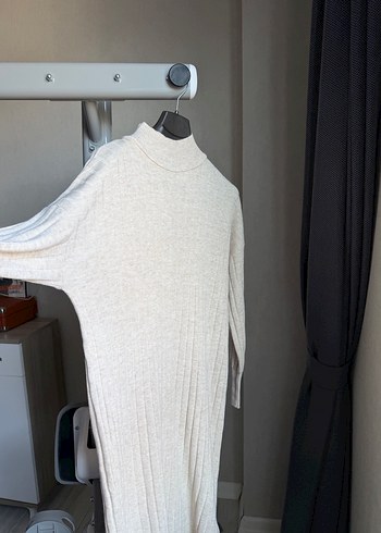 Bej Yüksek Yakalı Kadın Triko elbise - Görsel 2