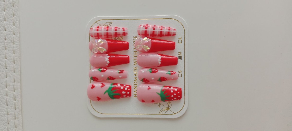 Jel çilek takma tırnak - Görsel 3