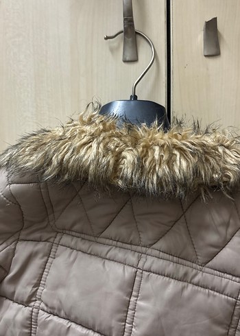 Kız Çocuk Bej Kürklü Mont - Görsel 6