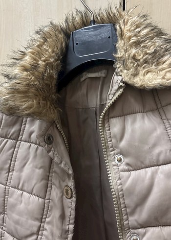 Kız Çocuk Bej Kürklü Mont - Görsel 4