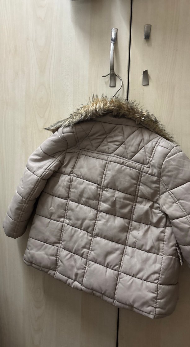 Kız Çocuk Bej Kürklü Mont - Görsel 2