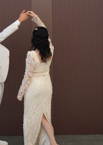 İnci İşlemeli Uzun Kollu Beyaz Abiye Elbise - Görsel 4