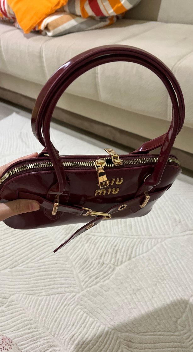 Miu Miu Bordo Rugan Kadın Çanta - Görsel 3