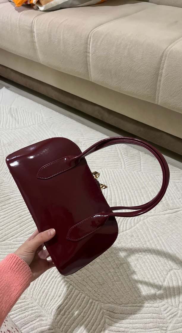 Miu Miu Bordo Rugan Kadın Çanta - Görsel 5