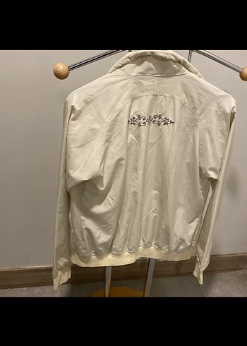 Beyaz Fermuarlı spor kadın çeket - Görsel 5