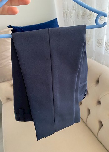 Erkek Çocuk Koyu Mavi Takım Elbise - Görsel 7