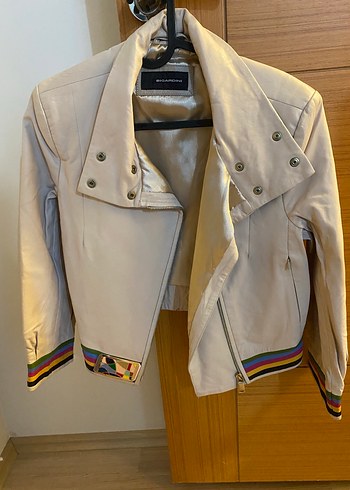 Bej Deri Düğmeli Kadın Ceket - Görsel 3