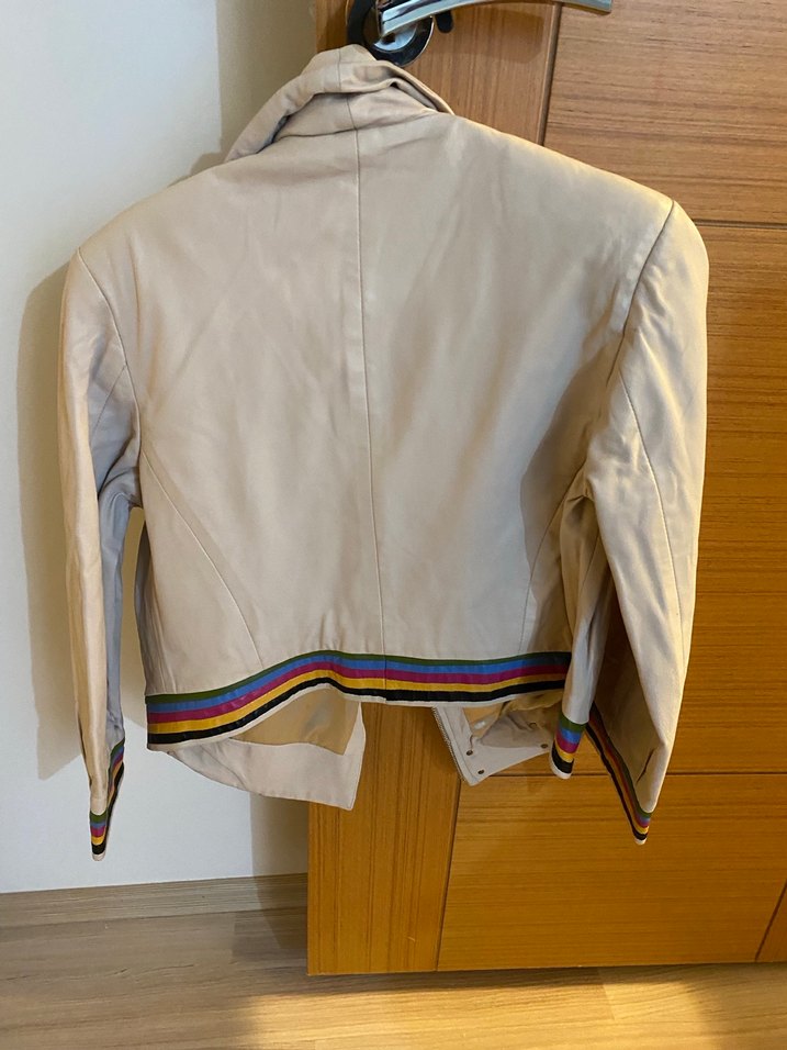 Bej Deri Düğmeli Kadın Ceket - Görsel 2