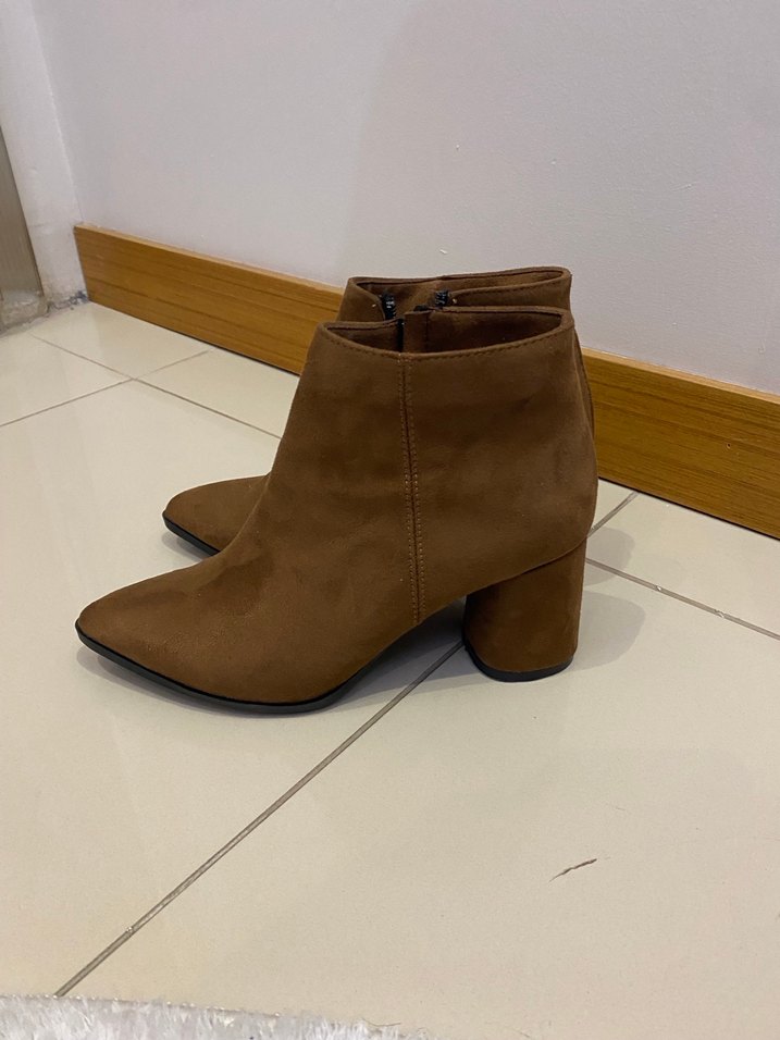 Kahverengi Süet Kadın Dolgu Topuklu Bot - Görsel 4