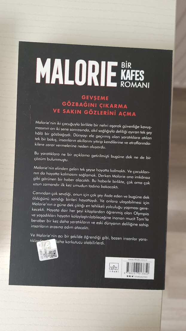 Malorie, Vampirin Asistanı, Carol Gömülmeden, Parazit,Veliahtlar - Görsel 2
