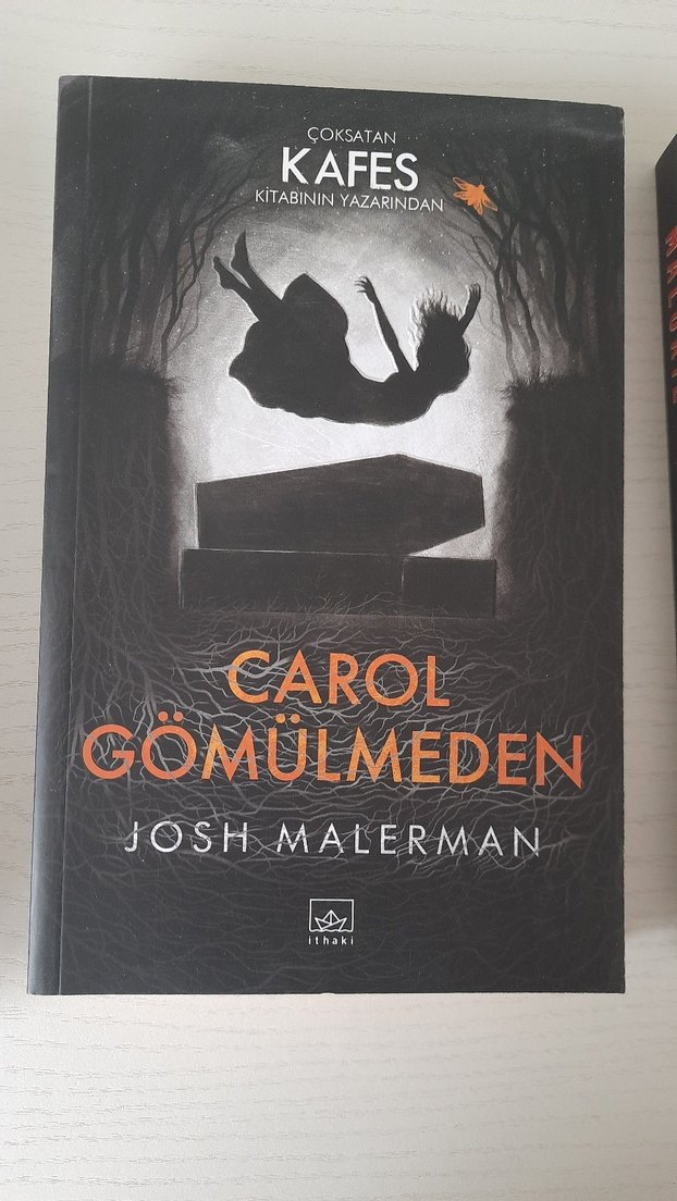 Malorie, Vampirin Asistanı, Carol Gömülmeden, Parazit,Veliahtlar - Görsel 5