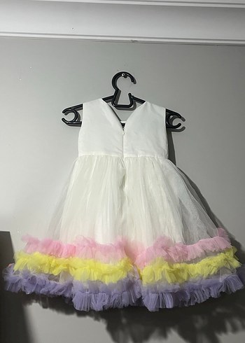 Kız Çocuk Beyaz Unicorn Nakışlı Fırfırlı Elbise - Görsel 4