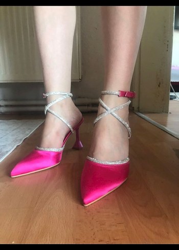 Pembe Parlak Stiletto Bantlı Kadın Ayakkabı - Görsel 2