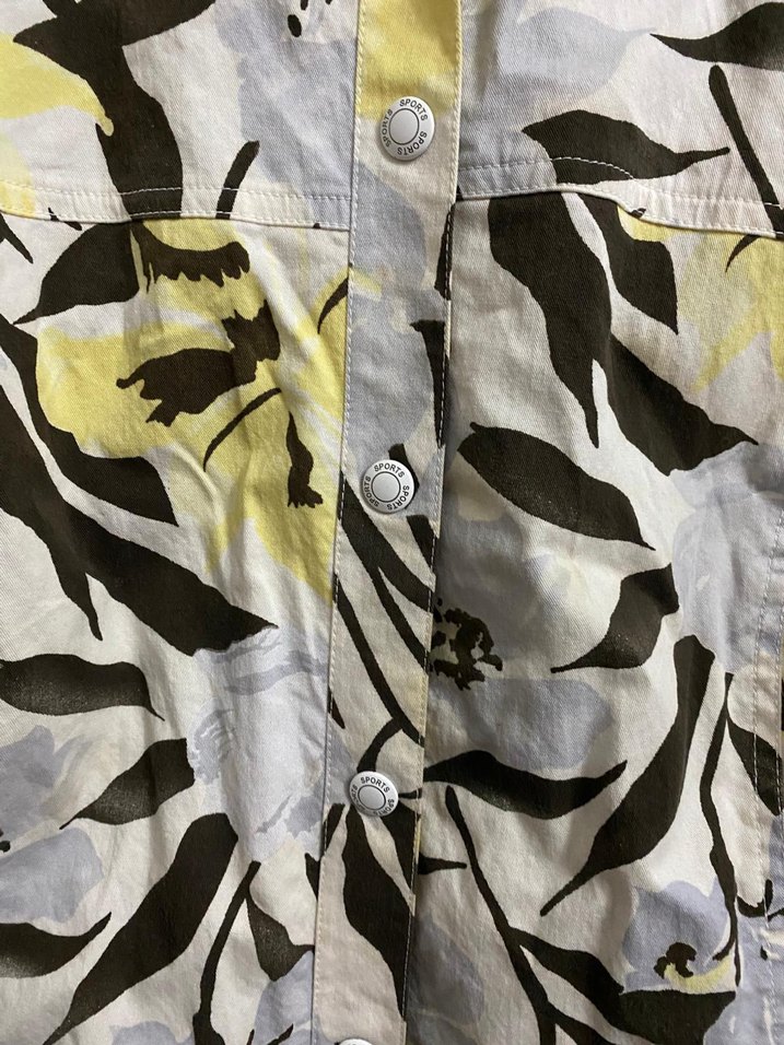 Sarı Desenli Düğmeli Kolsuz Kadın Gömlek - Görsel 2