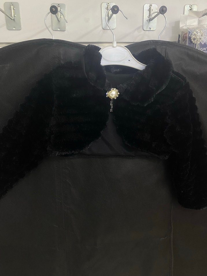 Kız Çocuk Siyah Kürk Detaylı Bolero - Görsel 2