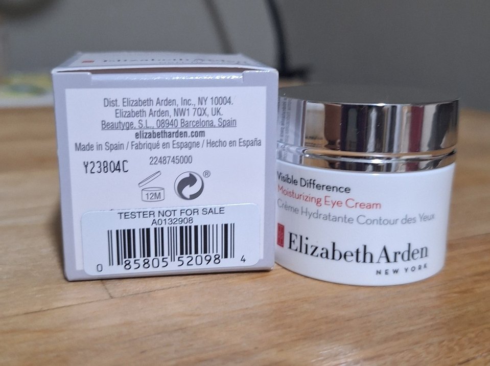 Elizabeth Arden Nemlendirici Göz Kremi 15 ml - Görsel 3