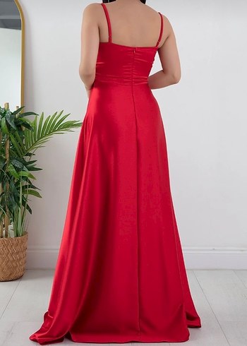 Saten Kırmızı Straplez Uzun Abiye - Görsel 2