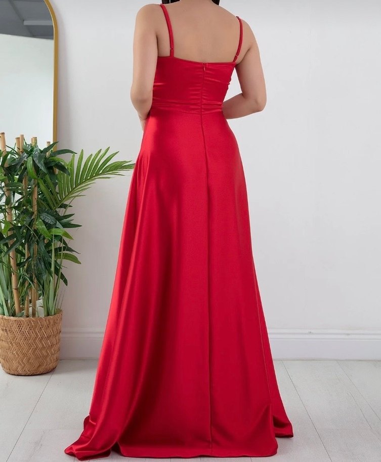 Saten Kırmızı Straplez Uzun Abiye - Görsel 2