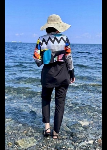 Renkli Arzu Karakaş tesettür Mayo - Görsel 2