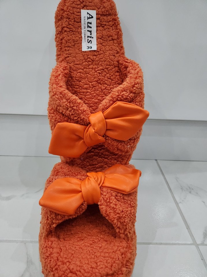 Turuncu Fiyonk Detaylı Kadın Ev Terliği - Görsel 4