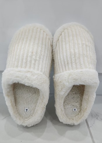 Beyaz Peluş Kadın Ev Terliği Kışlık - Görsel 8