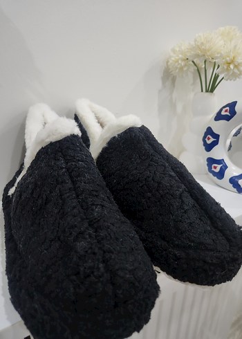 KIŞLIK EV BOTU PANDİFİ SİYAH BEYAZ PELUŞ - Görsel 4