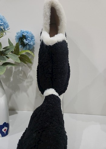 Kız Çocuk Siyah Kürklü Sıcak Terlik - Görsel 4