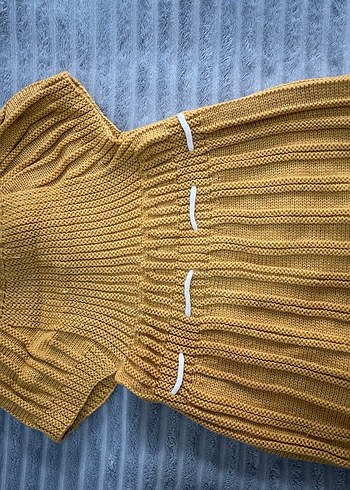 Sarı Triko Hırka V Yaka - Görsel 2