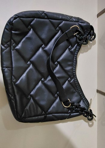 Zincir Detaylı Siyah Kadın Çanta - Görsel 2