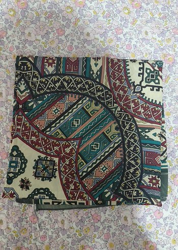 Büyük Boy Vintage Eşarp - Görsel 4