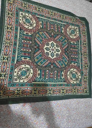 Büyük Boy Vintage Eşarp - Görsel 2