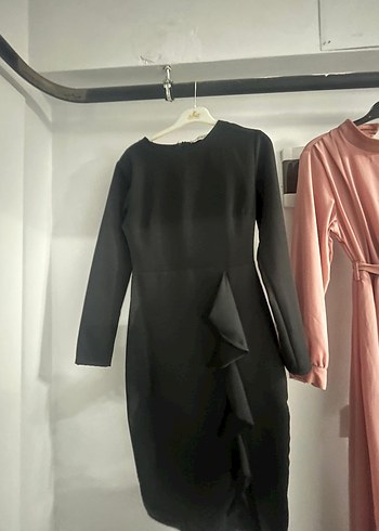 Kemerli Uzun Pembe Kadın Elbise - Görsel 2