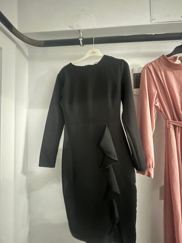 Kemerli Uzun Pembe Kadın Elbise - Görsel 2