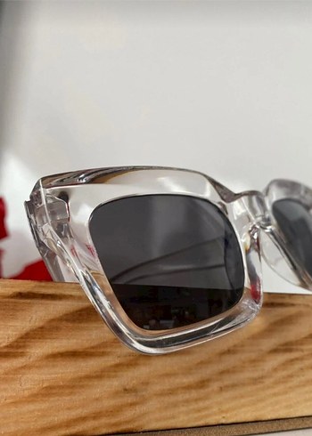 Şeffaf Çerçeveli Erkek Güneş Gözlüğü - Görsel 3