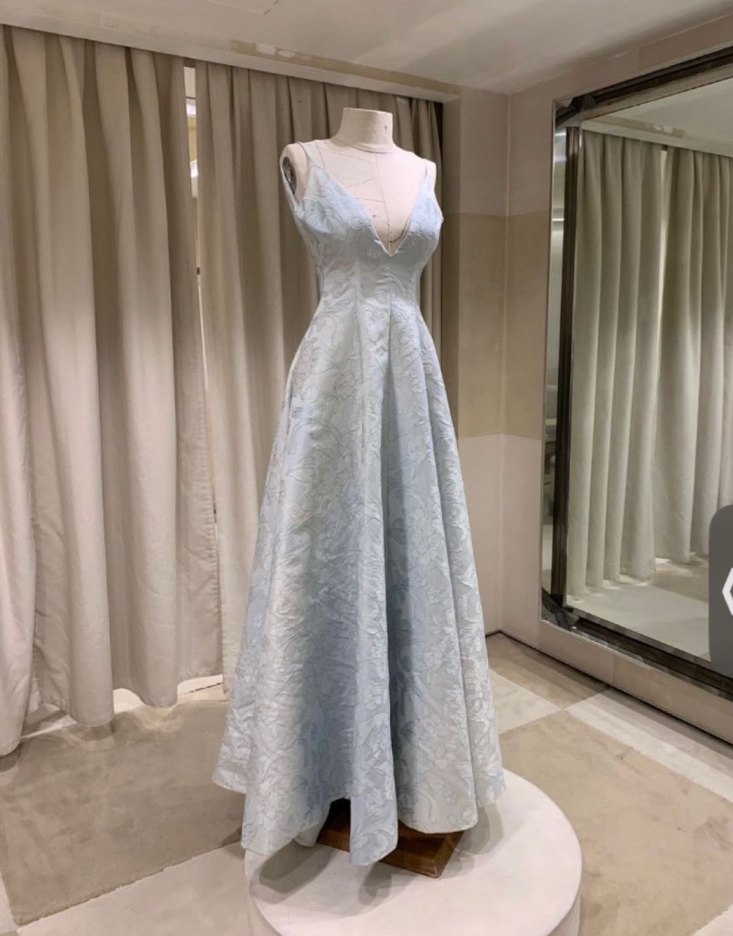 Züleyha Kuru tasarım  Drapeli V Yakalı Uzun Mavi Nişan Elbisesi - Görsel 2