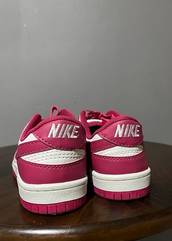 Pembe Nike Dunk Spor Ayakkabı - Görsel 4