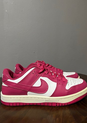 Pembe Nike Dunk Spor Ayakkabı - Görsel 2