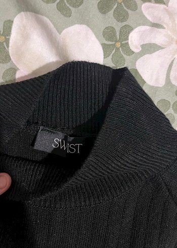 Siyah Yüksek Yakalı Kadın Triko Takım - Görsel 4